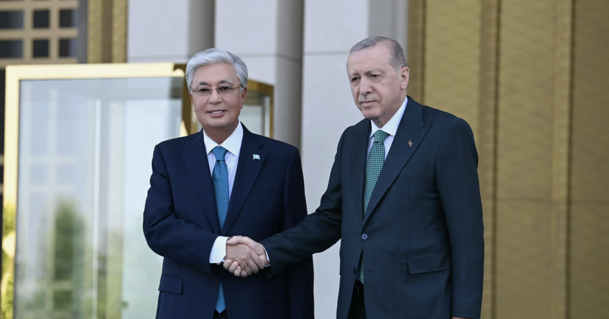 Эрдоган пригласил Токаева на дипломатический форум в Анталье