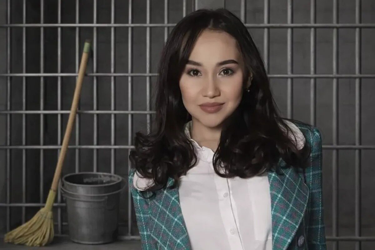 Перизат Кайрат устроилась уборщицей в колонии