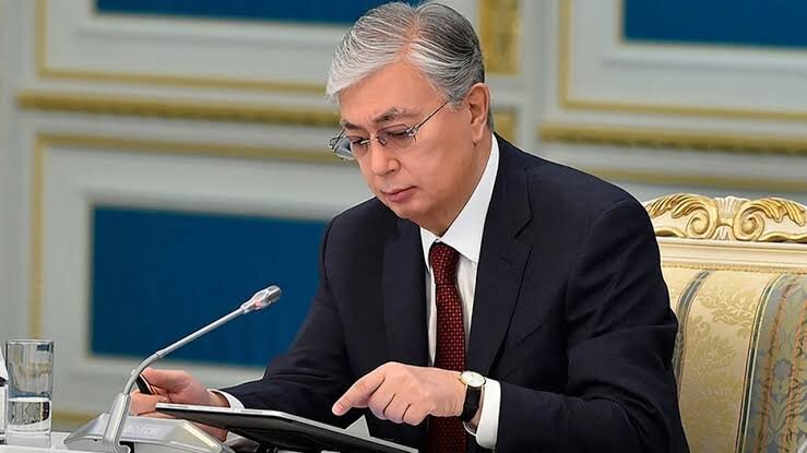 Президент Токаев подписал указ о развитии культуры чтения и формировании интеллектуальной нации