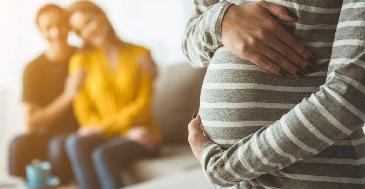 В Астане мать лишили родительских прав за передачу новорождённого за деньги