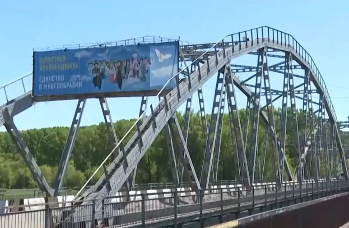 В Восточном Казахстане до сих пор не началось строительство моста, который уже 20 лет находится в аварийном состоянии