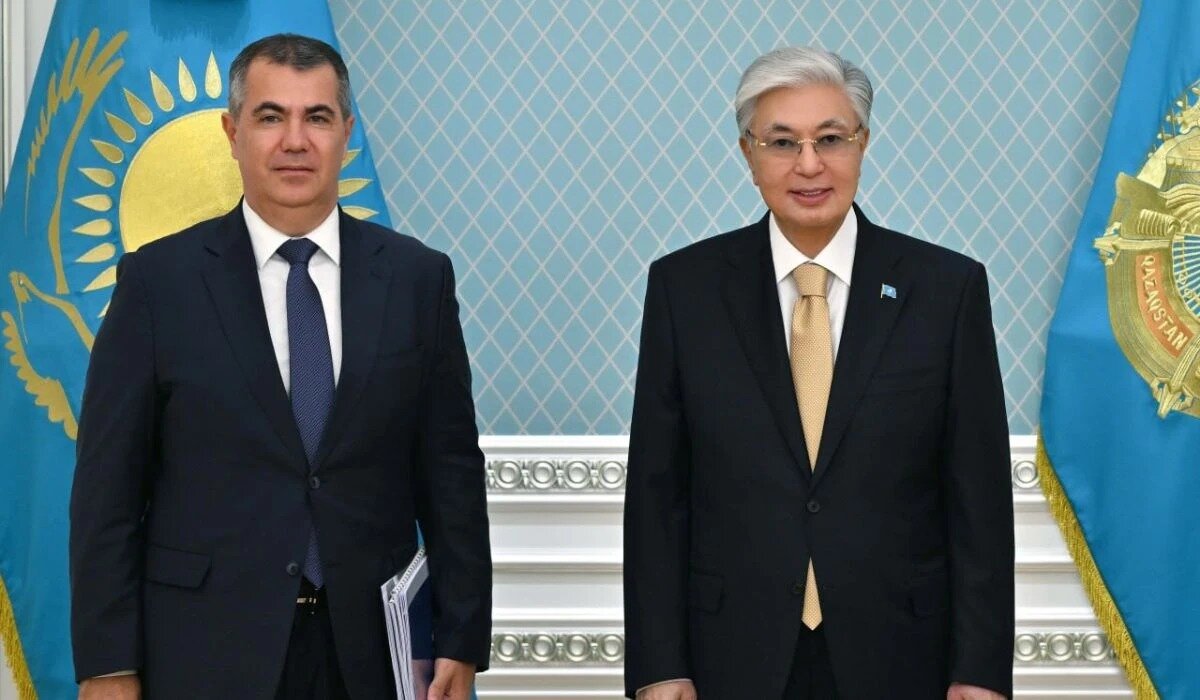 Токаев раскритиковал руководство Air Astana из-за задержек рейсов